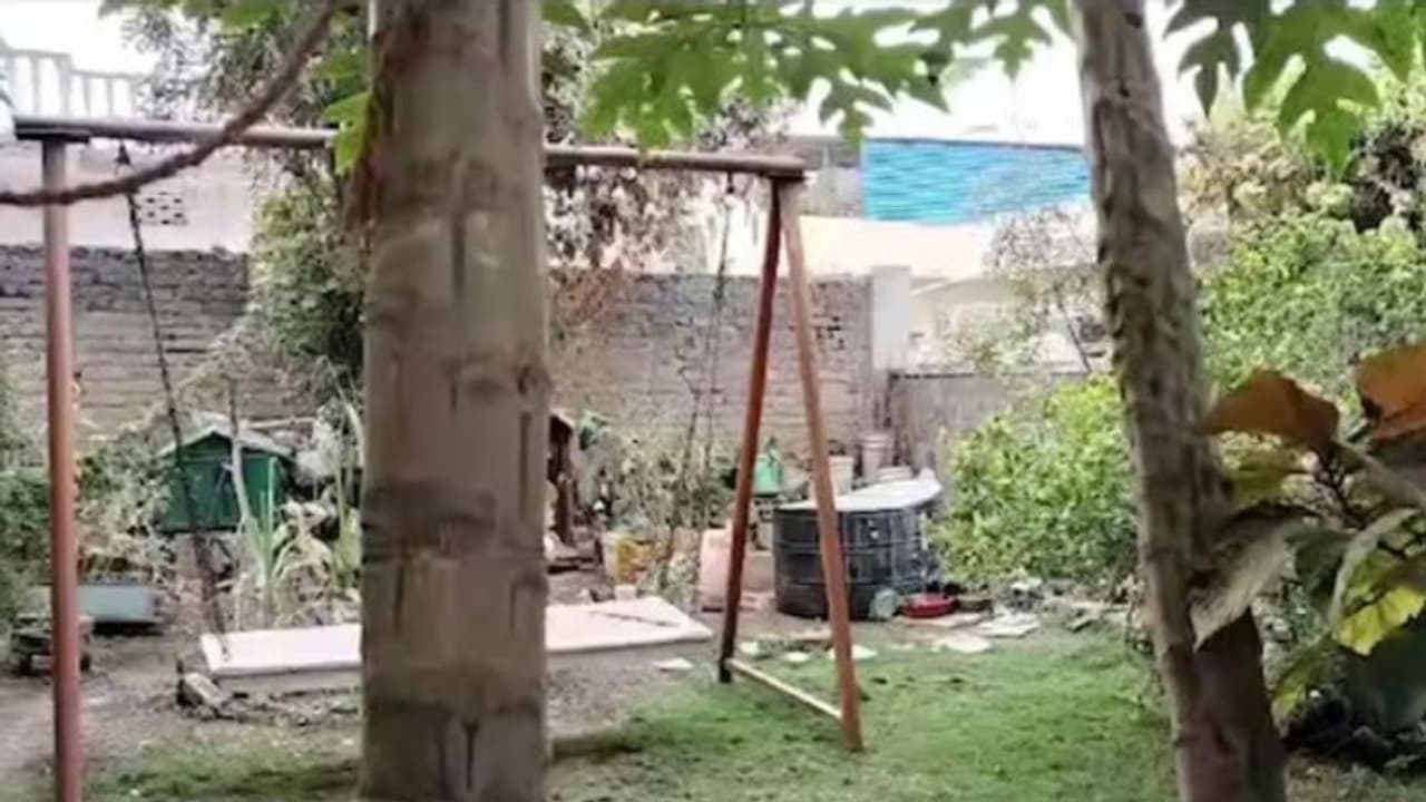 കർണാടകയിൽ സ്കൂൾ വിദ്യാർഥികളെ കൊണ്ട് ടോയ്ലറ്റ് കഴുകിച്ചു; പ്രിൻസിപ്പലിനെതിരെ പരാതിയുമായി വിദ്യാർഥിയുടെ പിതാവ് കർണാടകയിൽ സ്കൂൾ വിദ്യാർഥികളെ കൊണ്ട് ടോയ്ലറ്റ് കഴുകിച്ചു; പ്രിൻസിപ്പലിനെതിരെ പരാതിയുമായി വിദ്യാർഥിയുടെ പിതാവ്