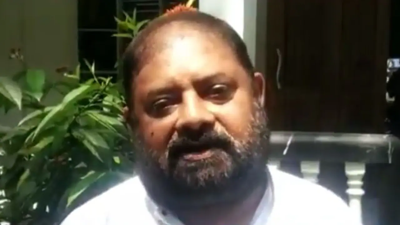 ಕಾಂಗ್ರೆಸ್ಗೆ ಡಬಲ್ ಶಾಕ್, ಮಿಲಿಂದ್ ಬೆನ್ನಲ್ಲೇ ಮತ್ತೊರ್ವ ಹಿರಿಯ ನಾಯಕ ರಾಜೀನಾಮೆ! ಕಾಂಗ್ರೆಸ್ಗೆ ಡಬಲ್ ಶಾಕ್, ಮಿಲಿಂದ್ ಬೆನ್ನಲ್ಲೇ ಮತ್ತೊರ್ವ ಹಿರಿಯ ನಾಯಕ ರಾಜೀನಾಮೆ!