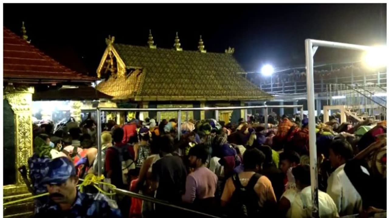 താൽപര്യമുള്ളവര് അപേക്ഷിക്കാം; ശബരിമല തീര്ത്ഥാടന കാലത്ത് സന്നദ്ധ സേവനത്തിന് ആരോഗ്യ പ്രവര്ത്തകര്ക്ക് അവസരം താൽപര്യമുള്ളവര് അപേക്ഷിക്കാം; ശബരിമല തീര്ത്ഥാടന കാലത്ത് സന്നദ്ധ സേവനത്തിന് ആരോഗ്യ പ്രവര്ത്തകര്ക്ക് അവസരം