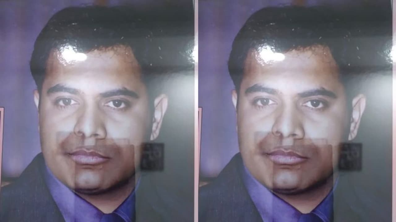 నవ యవ్వనంలో కేటీఆర్ ఎలా వున్నాడో చూడండి... నవ యవ్వనంలో కేటీఆర్ ఎలా వున్నాడో చూడండి...