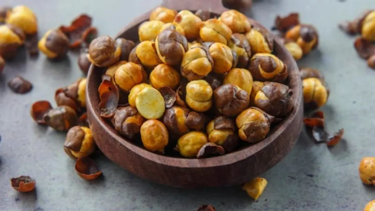 റോസ്റ്റഡ് വെള്ളക്കടല കഴിക്കുന്നത് കൊണ്ടുള്ള ആരോഗ്യഗുണങ്ങള്... റോസ്റ്റഡ് വെള്ളക്കടല കഴിക്കുന്നത് കൊണ്ടുള്ള ആരോഗ്യഗുണങ്ങള്...