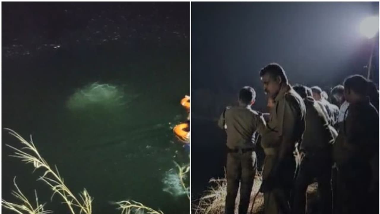 തൃശൂരിൽ ക്ഷേത്രത്തിന് സമീപം കാർ പാറമടയിലേക്ക് മറിഞ്ഞു, മൂന്ന് പേർക്ക് ദാരുണാന്ത്യം