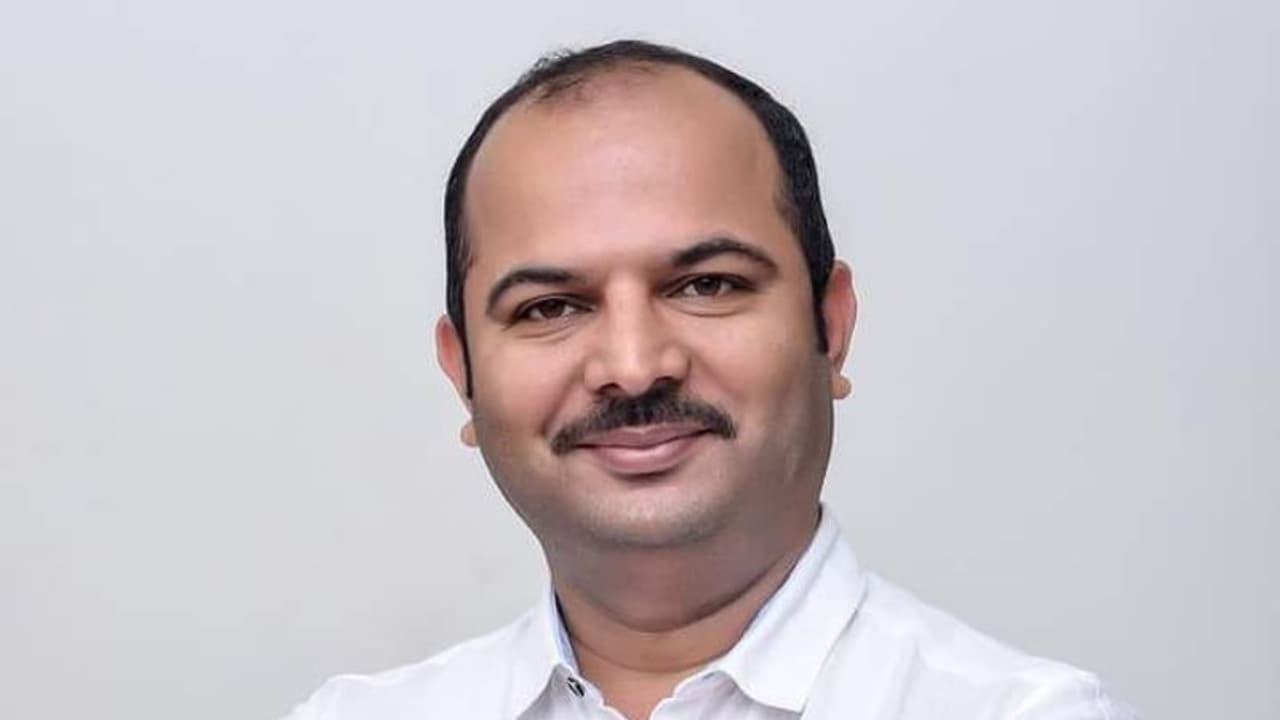 ಲೋಕಸಭಾ ಚುನಾವಣೆ ಸಮೀಪಿಸುತ್ತಿರುವ ಬೆನ್ನಲ್ಲೇ ಮಂಡ್ಯ ಬಿಜೆಪಿಯಲ್ಲಿ ಮಹತ್ತರ ಬೆಳವಣಿಗೆ ಲೋಕಸಭಾ ಚುನಾವಣೆ ಸಮೀಪಿಸುತ್ತಿರುವ ಬೆನ್ನಲ್ಲೇ ಮಂಡ್ಯ ಬಿಜೆಪಿಯಲ್ಲಿ ಮಹತ್ತರ ಬೆಳವಣಿಗೆ