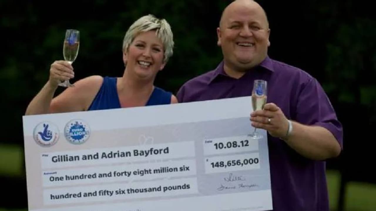 ലോട്ടറി അടിച്ചത് 1550 കോടി; പക്ഷേ, കുടുംബവും സമാധാനവും ഇല്ലാണ്ടായെന്ന് യുവതി!