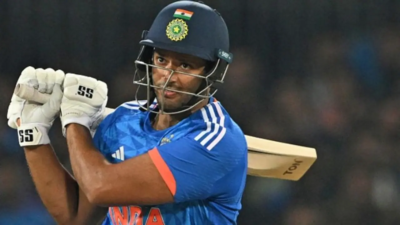 Aakash Chopra advocates for both Shivam Dube and Hardik Pandya in India's T20 World Cup squad Aakash Chopra advocates for both Shivam Dube and Hardik Pandya in India's T20 World Cup squad