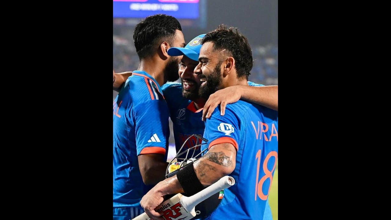 ഇന്ത്യയുടെ ആറ് താരങ്ങള്! രോഹിത് ശര്മ നയിക്കും; കഴിഞ്ഞ വര്ഷത്തെ ഏകദിന ടീമിനെ പ്രഖ്യാപിച്ച് ഐസിസി ഇന്ത്യയുടെ ആറ് താരങ്ങള്! രോഹിത് ശര്മ നയിക്കും; കഴിഞ്ഞ വര്ഷത്തെ ഏകദിന ടീമിനെ പ്രഖ്യാപിച്ച് ഐസിസി