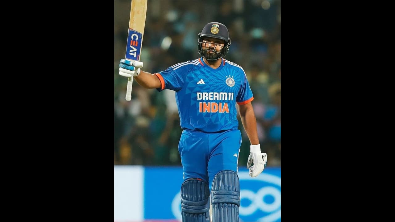 സൂപ്പര് ഓവറില് രോഹിത് ശര്മ എങ്ങനെ രണ്ട് തവണ ബാറ്റിംഗിനെത്തി? നിയമം ഇങ്ങനെ; വ്യക്തത വരുത്തി അംപയര്മാര് സൂപ്പര് ഓവറില് രോഹിത് ശര്മ എങ്ങനെ രണ്ട് തവണ ബാറ്റിംഗിനെത്തി? നിയമം ഇങ്ങനെ; വ്യക്തത വരുത്തി അംപയര്മാര്