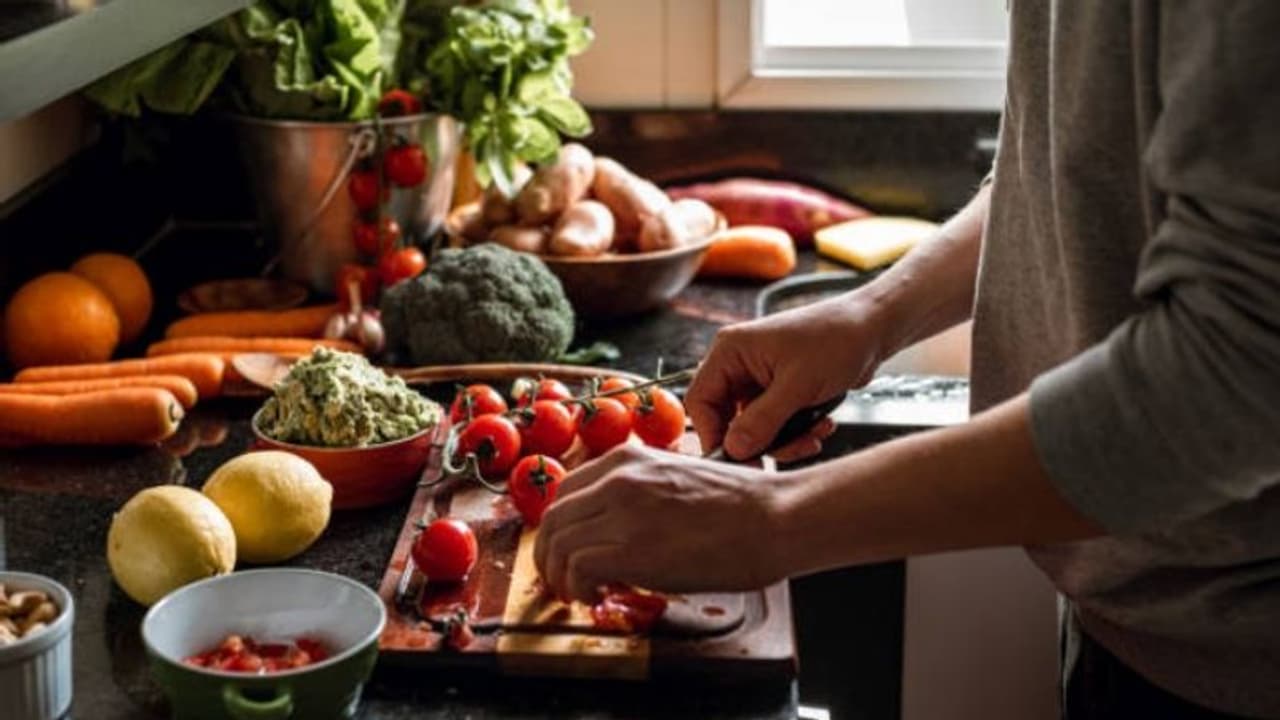 കെമിക്കലില്ലാതെ ഭക്ഷണങ്ങള്‍ക്ക് നിറം നല്‍കാനിതാ 'സിമ്പിള്‍' ടിപ്സ്...