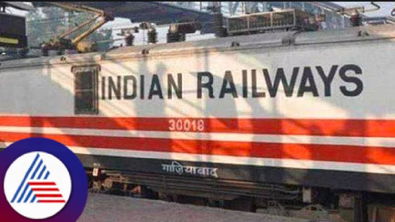 Karnataka: Man hangs self to ceiling fan in Bengaluru Karaikal express