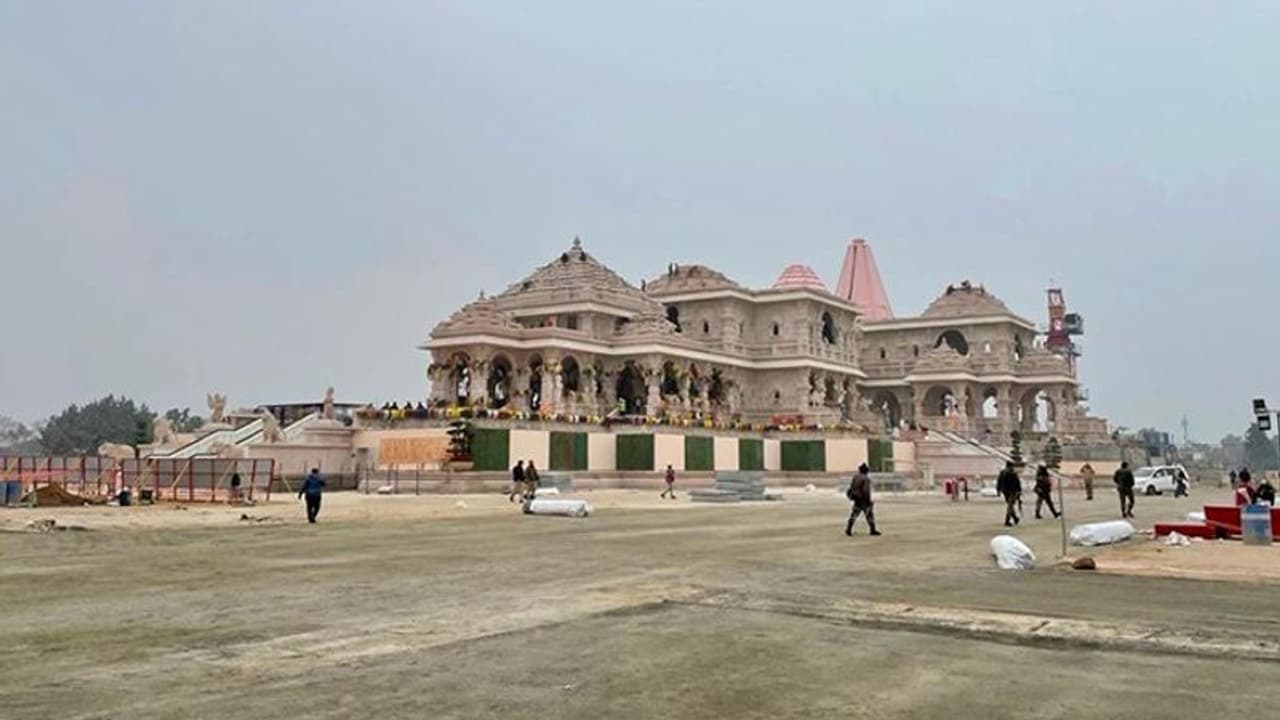 Ayodhya Ram Mandir : అయోధ్య రామాలయ ప్రారంభోత్సవం.. జనవరి 22న సెలవు ప్రకటించిన మహారాష్ట్ర సర్కార్