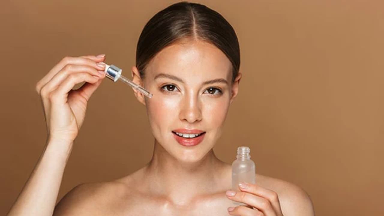 ഗ്ലിസറിന് പതിവായി ചര്മ്മത്തില് പുരട്ടിയാലുള്ള ഗുണങ്ങള്... ഗ്ലിസറിന് പതിവായി ചര്മ്മത്തില് പുരട്ടിയാലുള്ള ഗുണങ്ങള്...