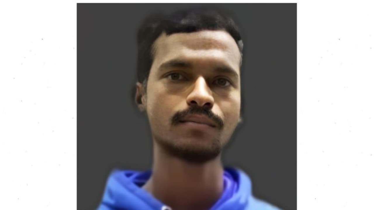 വധശ്രമ കേസിൽ കീഴടങ്ങാനെത്തിയ പ്രതി സ്റ്റേഷനിൽ കുഴഞ്ഞുവീണു; ഒതളങ്ങ കഴിച്ചതിന് ഇപ്പോൾ ആത്മഹത്യാ ശ്രമത്തിനും കേസ് വധശ്രമ കേസിൽ കീഴടങ്ങാനെത്തിയ പ്രതി സ്റ്റേഷനിൽ കുഴഞ്ഞുവീണു; ഒതളങ്ങ കഴിച്ചതിന് ഇപ്പോൾ ആത്മഹത്യാ ശ്രമത്തിനും കേസ്