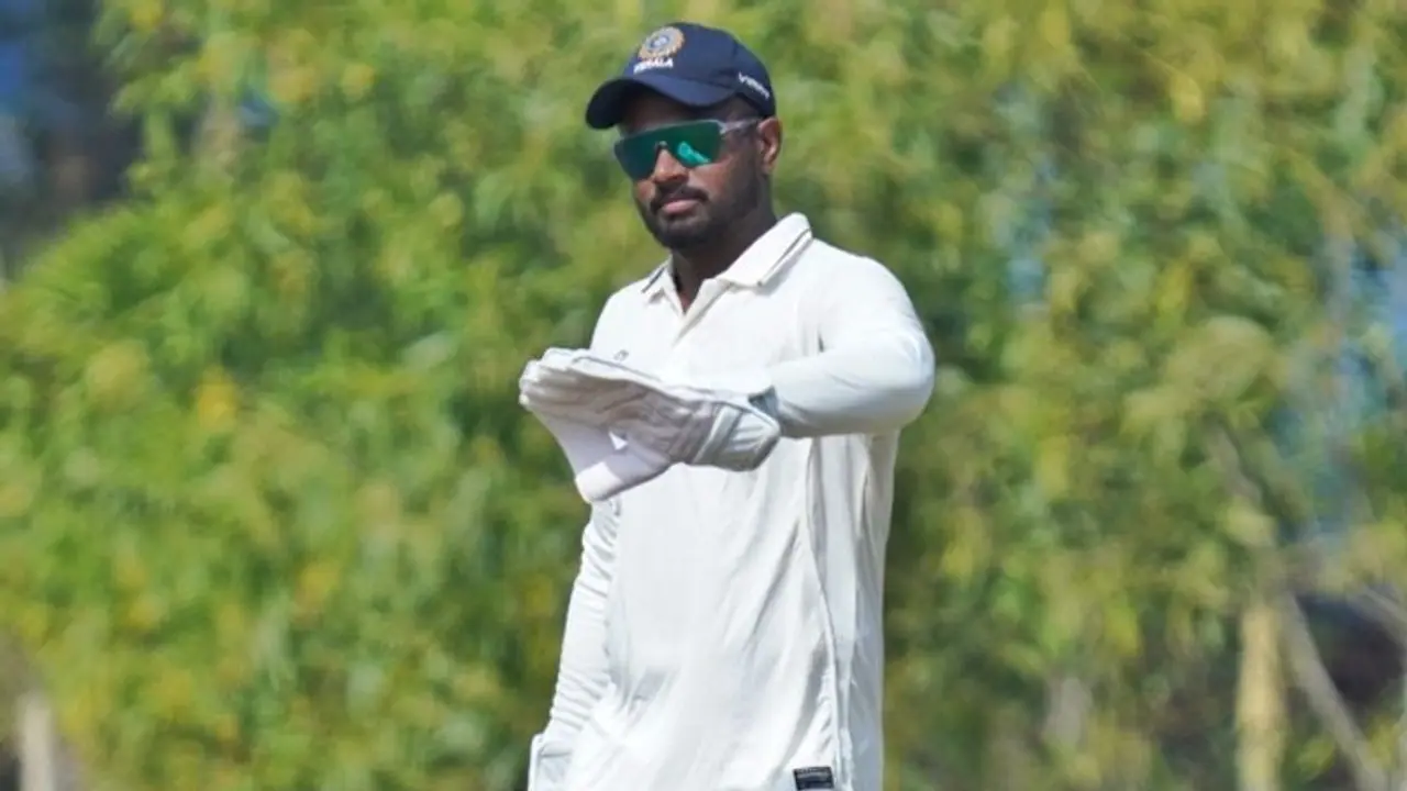 ഇങ്ങനെയൊന്നും ചെയ്യല്ലേ സഞ്ജൂ! ഇന്ത്യയുടെ ടെസ്റ്റ് ടീമില് കയറാന് ഇതൊന്നും പോര; രഞ്ജിയില് താരത്തിന് നിരാശ ഇങ്ങനെയൊന്നും ചെയ്യല്ലേ സഞ്ജൂ! ഇന്ത്യയുടെ ടെസ്റ്റ് ടീമില് കയറാന് ഇതൊന്നും പോര; രഞ്ജിയില് താരത്തിന് നിരാശ