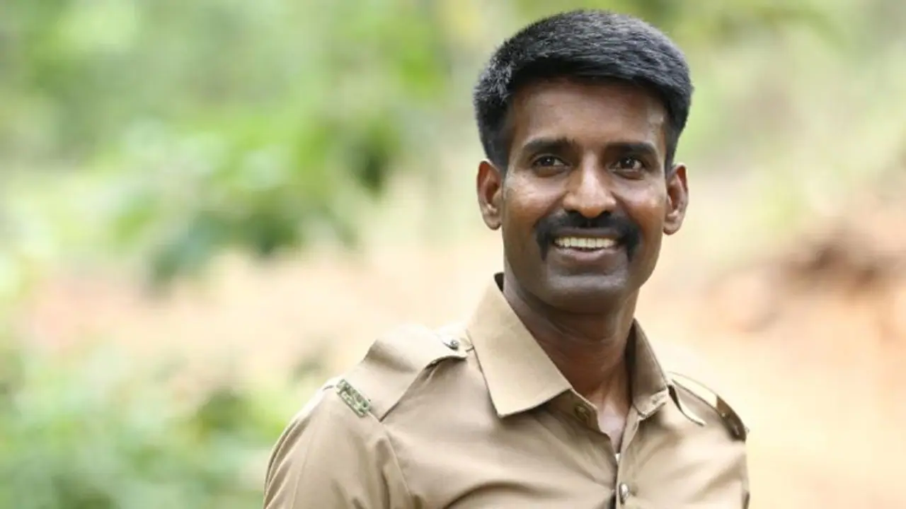 சூரிக்காகவே எழுதப்பட்ட கதை.. உண்மை சம்பவங்களை கொண்டு உருவாக்கிய வெற்றிமாறன் "கருடன்" இயக்குனர் Open Talk! சூரிக்காகவே எழுதப்பட்ட கதை.. உண்மை சம்பவங்களை கொண்டு உருவாக்கிய வெற்றிமாறன் "கருடன்" இயக்குனர் Open Talk!