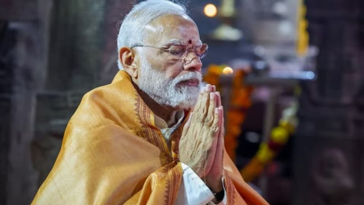 நாளை தனுஷ்கோடி செல்கிறார் பிரதமர் மோடி.. ஸ்ரீ கோதண்டராம சுவாமி கோவிலில் தரிசனம் முழு தகவல் இதோ!