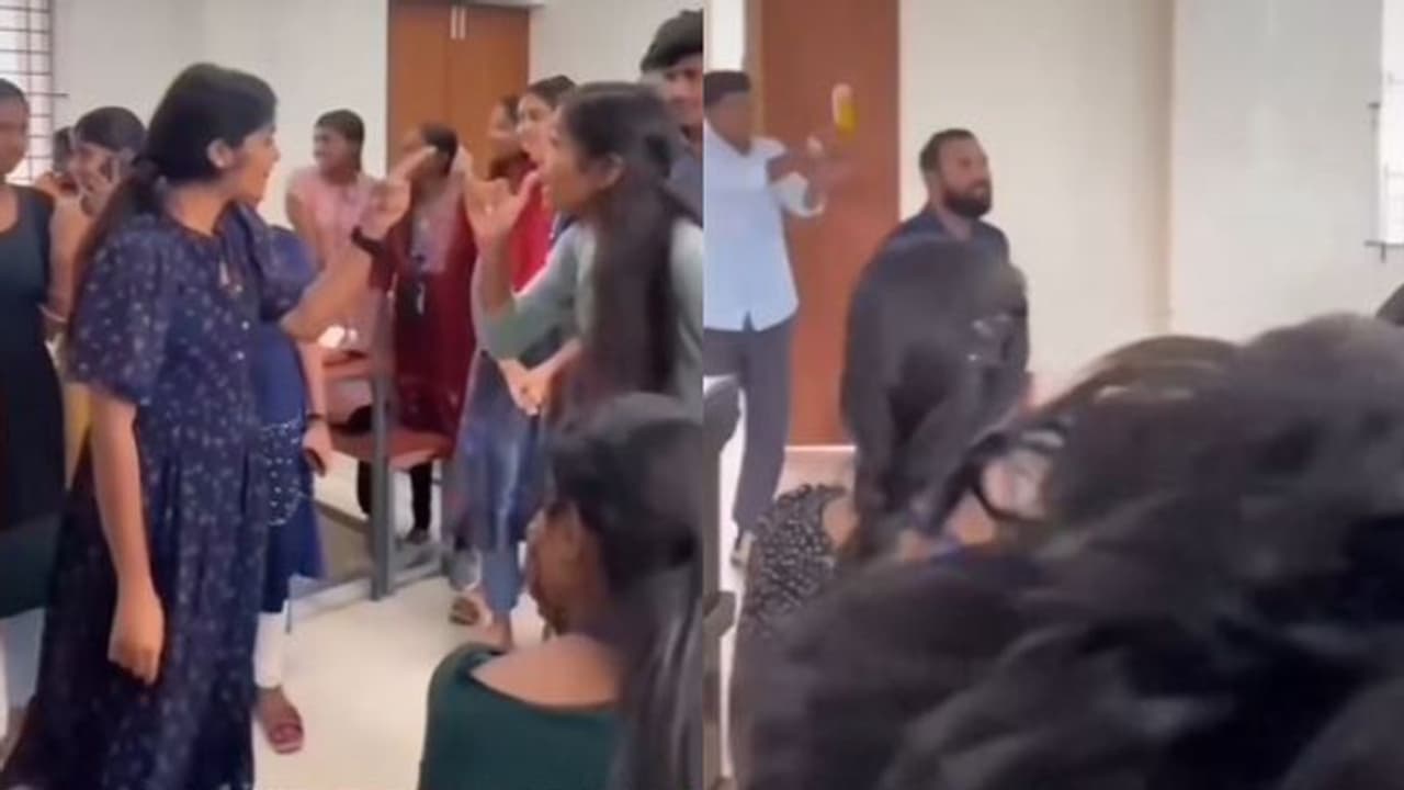 'ആദ്യമായിട്ടാണ് ഈ സാധനം കൃത്യസമയത്ത് പൊട്ടിയത്', ചീത്തപ്പേര് മാറ്റിയ പാര്ട്ടി പോപ്പര്; വൈറലായി വീഡിയോ 'ആദ്യമായിട്ടാണ് ഈ സാധനം കൃത്യസമയത്ത് പൊട്ടിയത്', ചീത്തപ്പേര് മാറ്റിയ പാര്ട്ടി പോപ്പര്; വൈറലായി വീഡിയോ