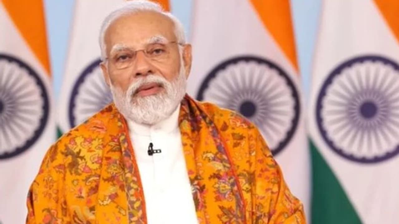 സുപ്രധാന പ്രഖ്യാപനത്തിന് കേന്ദ്രസര്‍ക്കാര്‍? പ്രധാനമന്ത്രി അഞ്ചരയ്ക്ക് രാജ്യത്തെ അഭിസംബോധന ചെയ്യും