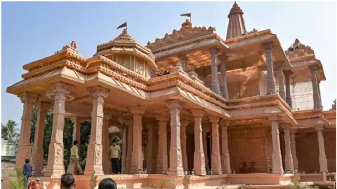 'ഛോട്ടാ ഷക്കീലാണ് വിളിക്കുന്നത്, 22ന് രാമക്ഷേത്രത്തിൽ സ്ഫോടനം നടത്തും'; ഭീഷണി മുഴക്കിയ യുവാവ് അറസ്റ്റിൽ 'ഛോട്ടാ ഷക്കീലാണ് വിളിക്കുന്നത്, 22ന് രാമക്ഷേത്രത്തിൽ സ്ഫോടനം നടത്തും'; ഭീഷണി മുഴക്കിയ യുവാവ് അറസ്റ്റിൽ