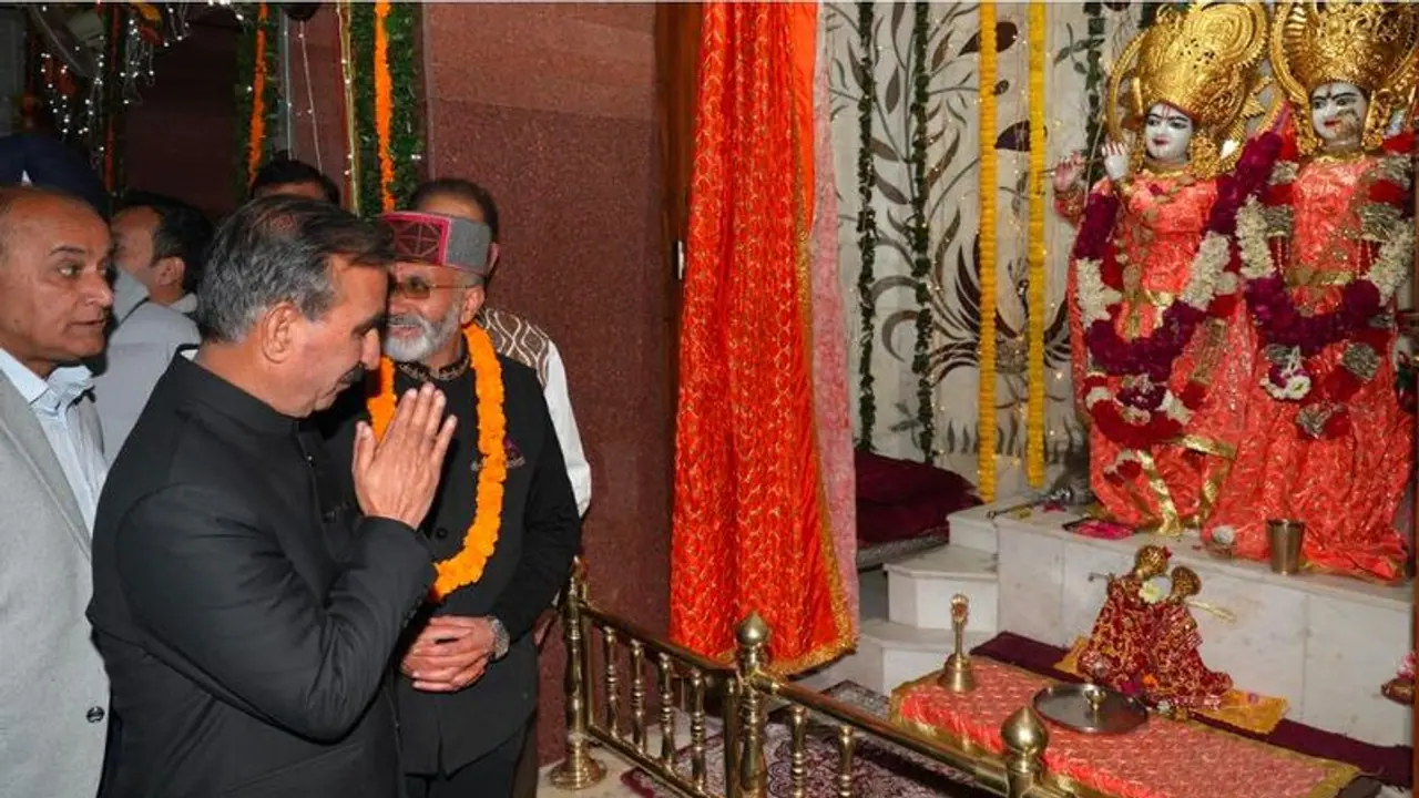 ಕಾಂಗ್ರೆಸ್ ಆಡಳಿತದ ಹಿಮಾಚಲದಲ್ಲಿಯೂ ಇಂದು ರಜೆ: ಮನೆ ಮನೆಗಳಲ್ಲಿ ದೀಪ ಬೆಳಗಲೂ ಸಿಎಂ ಸುಖು ಕರೆ