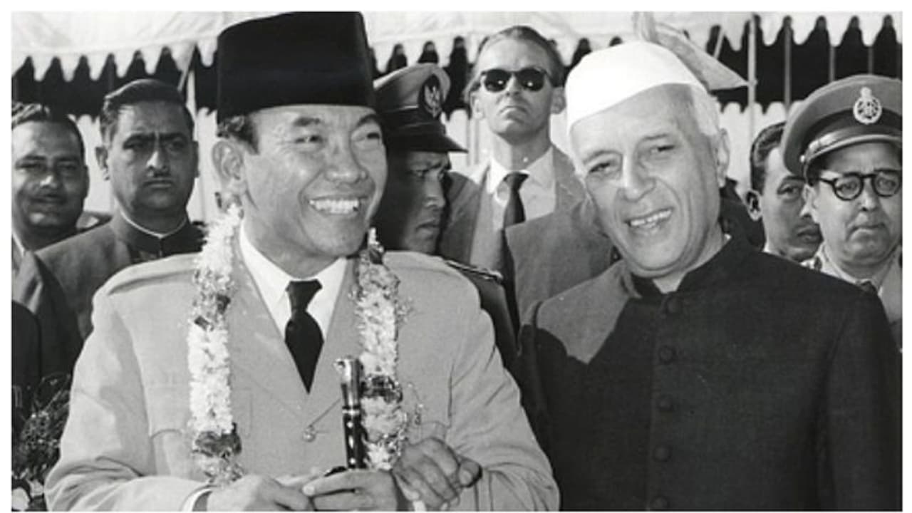 Republic Day: ഇന്ത്യയുടെ ആദ്യ റിപ്പബ്ലിക് ദിനാഘോഷ ചടങ്ങുകളുടെ അതിഥി അഹമ്മദ് സുകാർനോ Republic Day: ഇന്ത്യയുടെ ആദ്യ റിപ്പബ്ലിക് ദിനാഘോഷ ചടങ്ങുകളുടെ അതിഥി അഹമ്മദ് സുകാർനോ