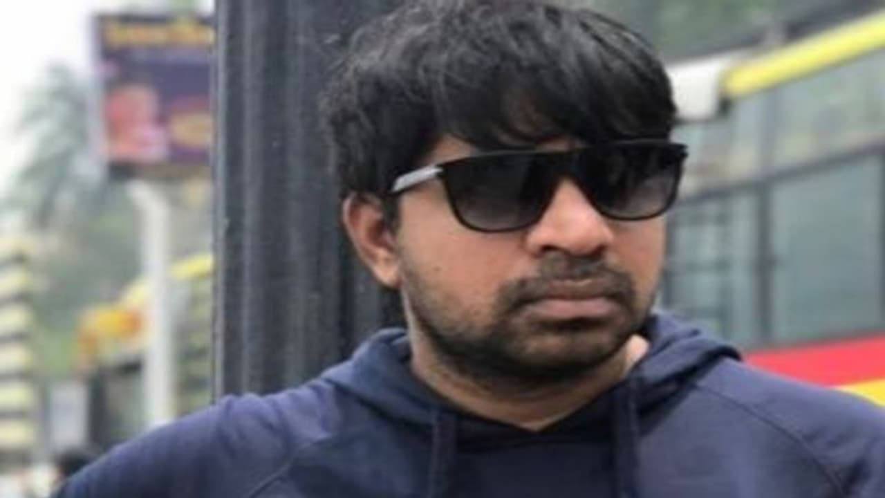 Abhinav Gomatam : హీరోగా కమెడియన్ అభినవ్ గోమఠం..క్రేజీ టైటిల్ తో వస్తున్నాడుగా.. డిటైల్స్ Abhinav Gomatam : హీరోగా కమెడియన్ అభినవ్ గోమఠం..క్రేజీ టైటిల్ తో వస్తున్నాడుగా.. డిటైల్స్