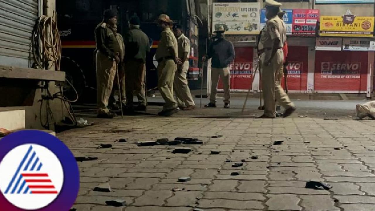 ಬೆಳಗಾವಿ: ಜೈಶ್ರೀರಾಮ ಘೋಷಣೆ ಕೂಗುತ್ತಾ ಹೊರಟಿದ್ದ ರಾಮಭಕ್ತರ ಮೇಲೆ ಕಲ್ಲು ತೂರಾಟ! 