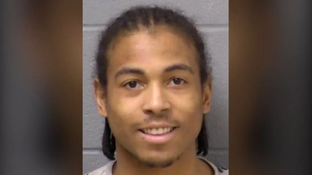 8 shot dead at 2 locations near Chicago; manhunt launched for 'armed, dangerous' accused 8 shot dead at 2 locations near Chicago; manhunt launched for 'armed, dangerous' accused