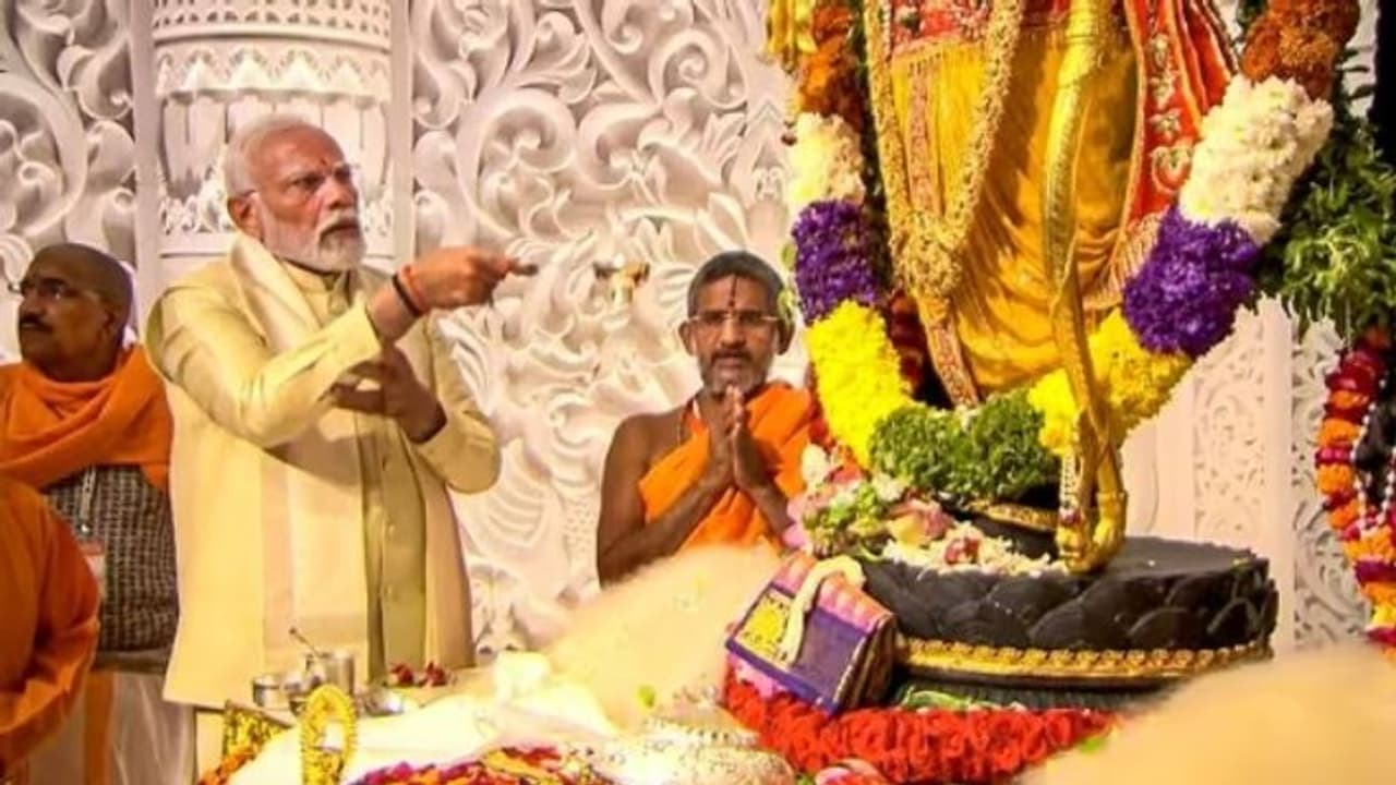 Narendra Modi YouTube channel: గత రికార్డులను బ్రేక్ చేసిన 'నరేంద్ర మోదీ'యూట్యూబ్ ఛానెల్ .. Narendra Modi YouTube channel: గత రికార్డులను బ్రేక్ చేసిన 'నరేంద్ర మోదీ'యూట్యూబ్ ఛానెల్ ..