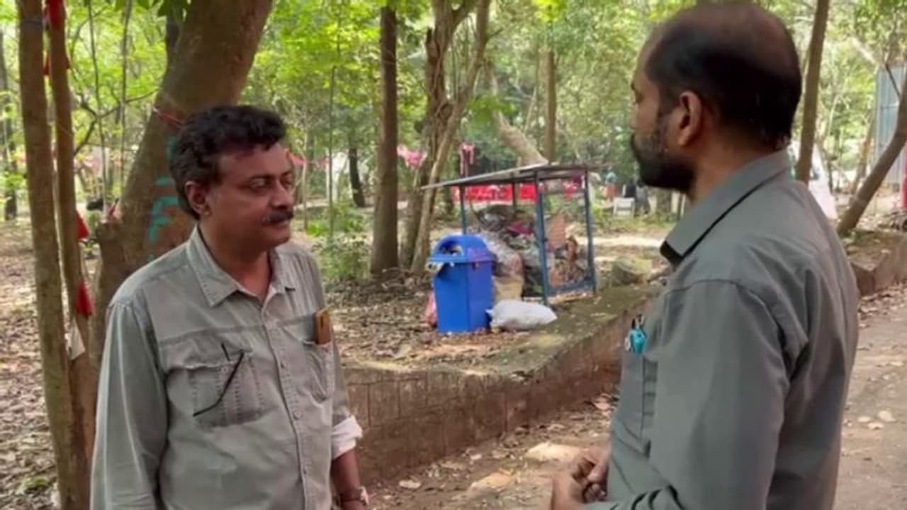 'പ്രധാനമന്ത്രിയെ വിമര്ശിച്ചാല് കത്തി കയറ്റും', കോളേജ് അധ്യാപകന് ഭീഷണി, കേസെടുത്ത് പൊലീസ് 'പ്രധാനമന്ത്രിയെ വിമര്ശിച്ചാല് കത്തി കയറ്റും', കോളേജ് അധ്യാപകന് ഭീഷണി, കേസെടുത്ത് പൊലീസ്