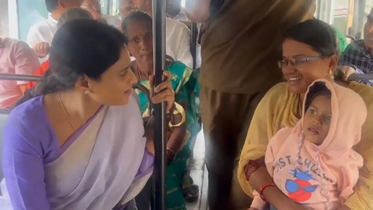 జగన్ రెడ్డి అంటే నచ్చట్లేదా?... మరి అలా అనమంటారా సుబ్బారెడ్డి గారు? : వైఎస్ షర్మిల జగన్ రెడ్డి అంటే నచ్చట్లేదా?... మరి అలా అనమంటారా సుబ్బారెడ్డి గారు? : వైఎస్ షర్మిల