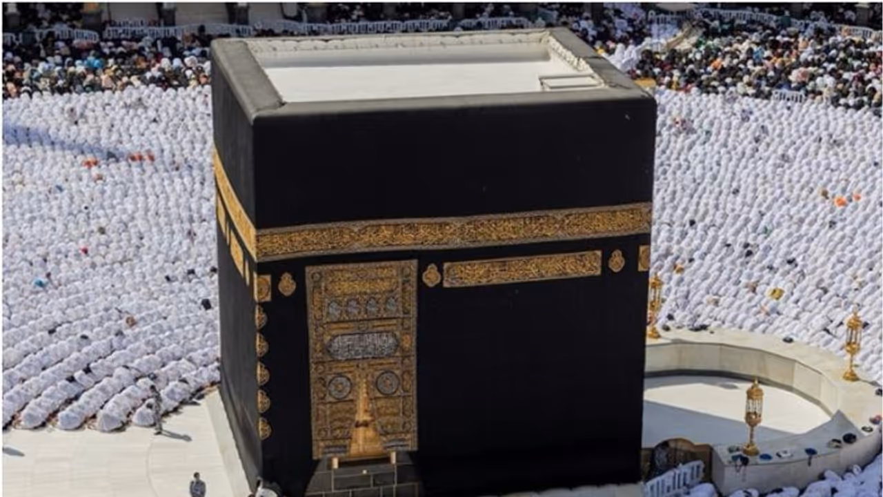 മക്ക, മദീന ഹറം മുറ്റങ്ങളിൽ കിടക്കരുത്; തീർഥാടകരോട് ആവശ്യപ്പെട്ട് ഹജ്ജ്, ഉംറ മന്ത്രാലയം