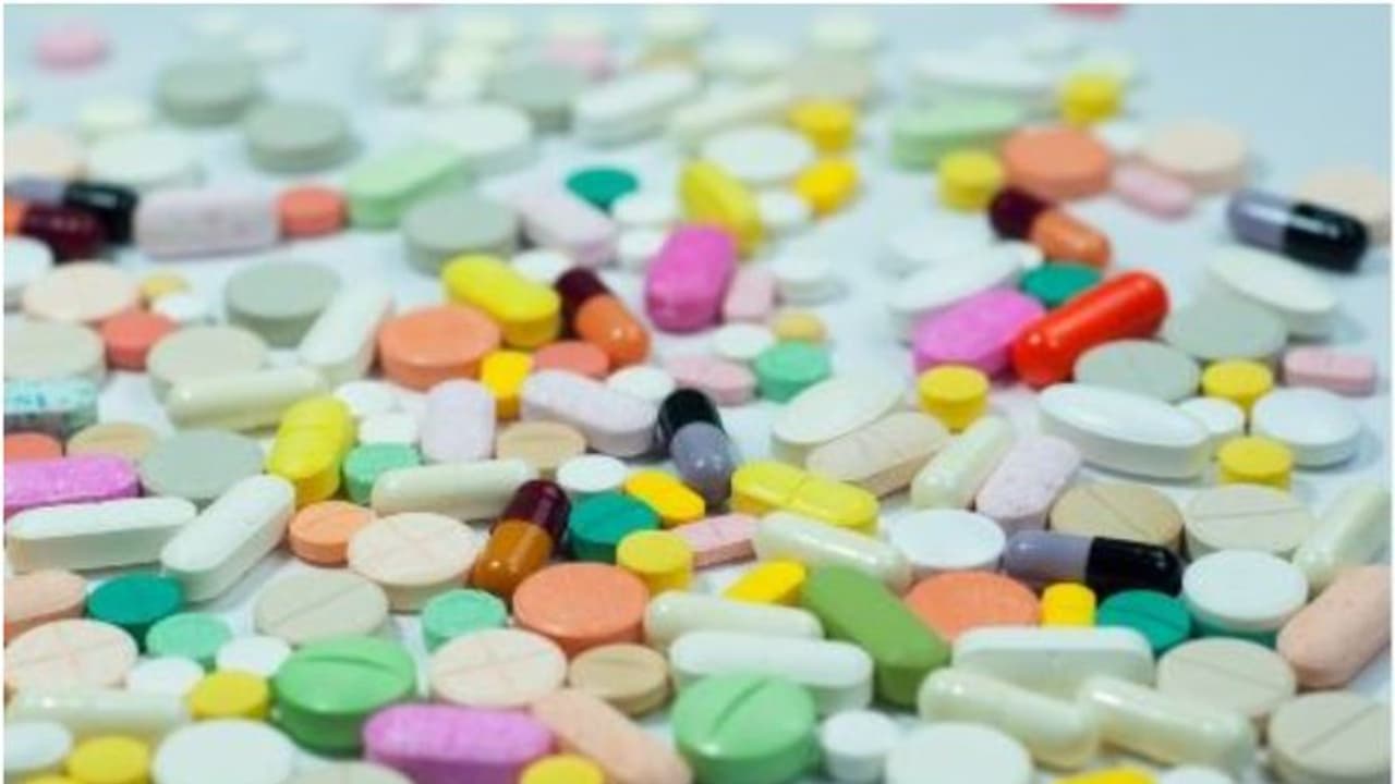 ഇല്ലാത്ത രോഗത്തിന് 12 വര്‍ഷം മരുന്ന് കഴിച്ചു, ഫലം വന്ധ്യതയും കാഴ്ചക്കുറവും! നഷ്ടപരിഹാരം തേടി യുവാവ് കോടതിയിൽ