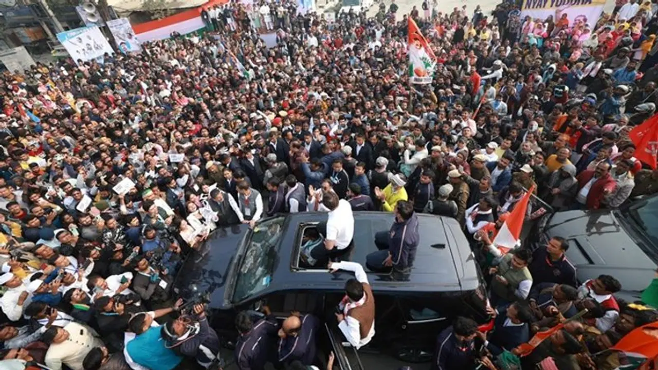 ಡೊನೇಶನ್ ಪಾವತಿಸಿ ಕಾಂಗ್ರೆಸ್ ಲೋಕಸಭಾ ಟಿಕೆಟ್ಗೆ ಅರ್ಜಿ ಹಾಕಿ, ದೇಶಾದ್ಯಂತ ಕರ್ನಾಟಕ ಮಾಡೆಲ್ ಜಾರಿ? ಡೊನೇಶನ್ ಪಾವತಿಸಿ ಕಾಂಗ್ರೆಸ್ ಲೋಕಸಭಾ ಟಿಕೆಟ್ಗೆ ಅರ್ಜಿ ಹಾಕಿ, ದೇಶಾದ್ಯಂತ ಕರ್ನಾಟಕ ಮಾಡೆಲ್ ಜಾರಿ?