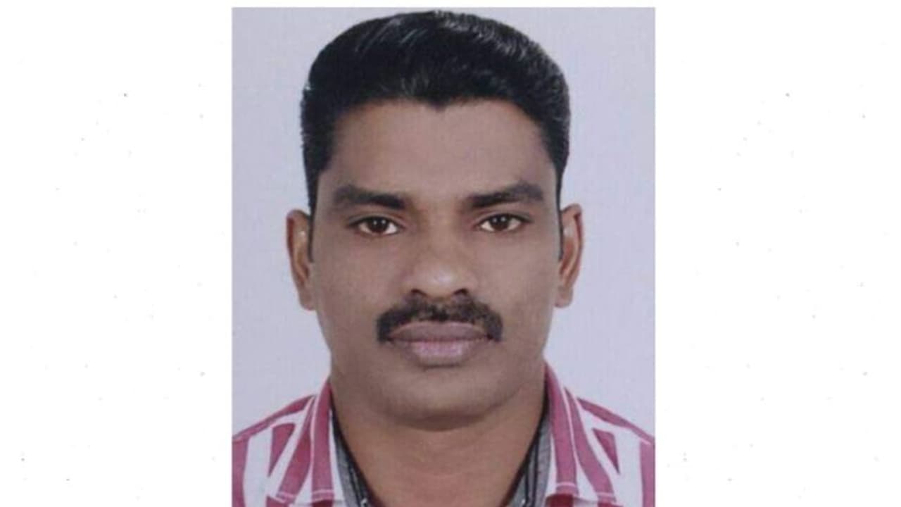 മൂന്ന് ദിവസം മുമ്പ് നാട്ടിലെത്തിയ പ്രവാസി ബൈക്ക് അപകടത്തിൽ മരിച്ചു; ഓട്ടോ ഡ്രൈവറുടെ അശ്രദ്ധയെന്ന് നാട്ടുകാർ മൂന്ന് ദിവസം മുമ്പ് നാട്ടിലെത്തിയ പ്രവാസി ബൈക്ക് അപകടത്തിൽ മരിച്ചു; ഓട്ടോ ഡ്രൈവറുടെ അശ്രദ്ധയെന്ന് നാട്ടുകാർ