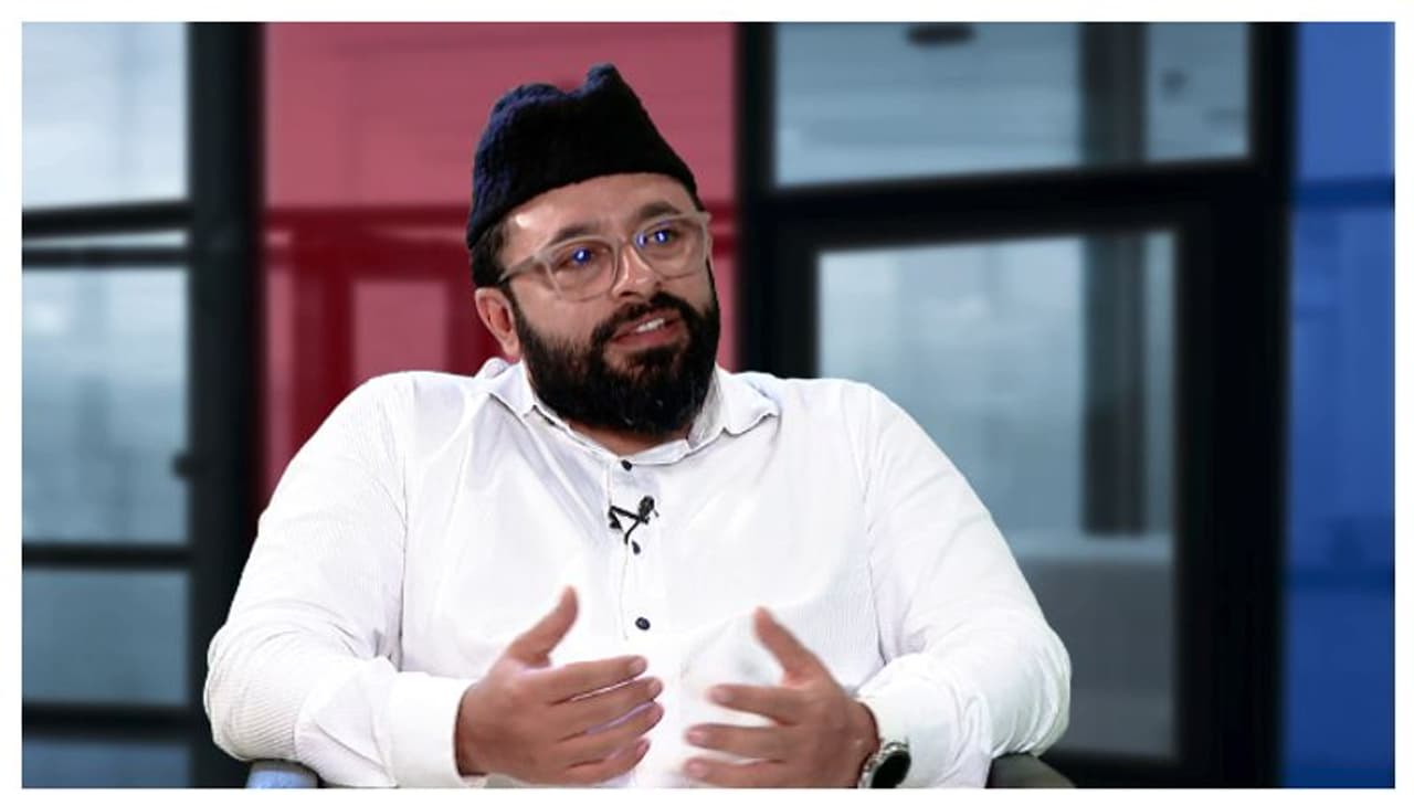 'ചന്ദ്രിക പ്രതിസന്ധിയില് ഹൈദരലി തങ്ങള് ഒറ്റപ്പെട്ടു, ഇഡി അന്വേഷണം പിതാവിനെ ബാധിച്ചു'; മുഈന് അലി തങ്ങള് 'ചന്ദ്രിക പ്രതിസന്ധിയില് ഹൈദരലി തങ്ങള് ഒറ്റപ്പെട്ടു, ഇഡി അന്വേഷണം പിതാവിനെ ബാധിച്ചു'; മുഈന് അലി തങ്ങള്