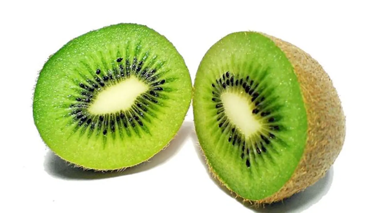 കിവിപ്പഴം കഴിച്ചാൽ ലഭിക്കും ഈ ഗുണങ്ങൾ കിവിപ്പഴം കഴിച്ചാൽ ലഭിക്കും ഈ ഗുണങ്ങൾ