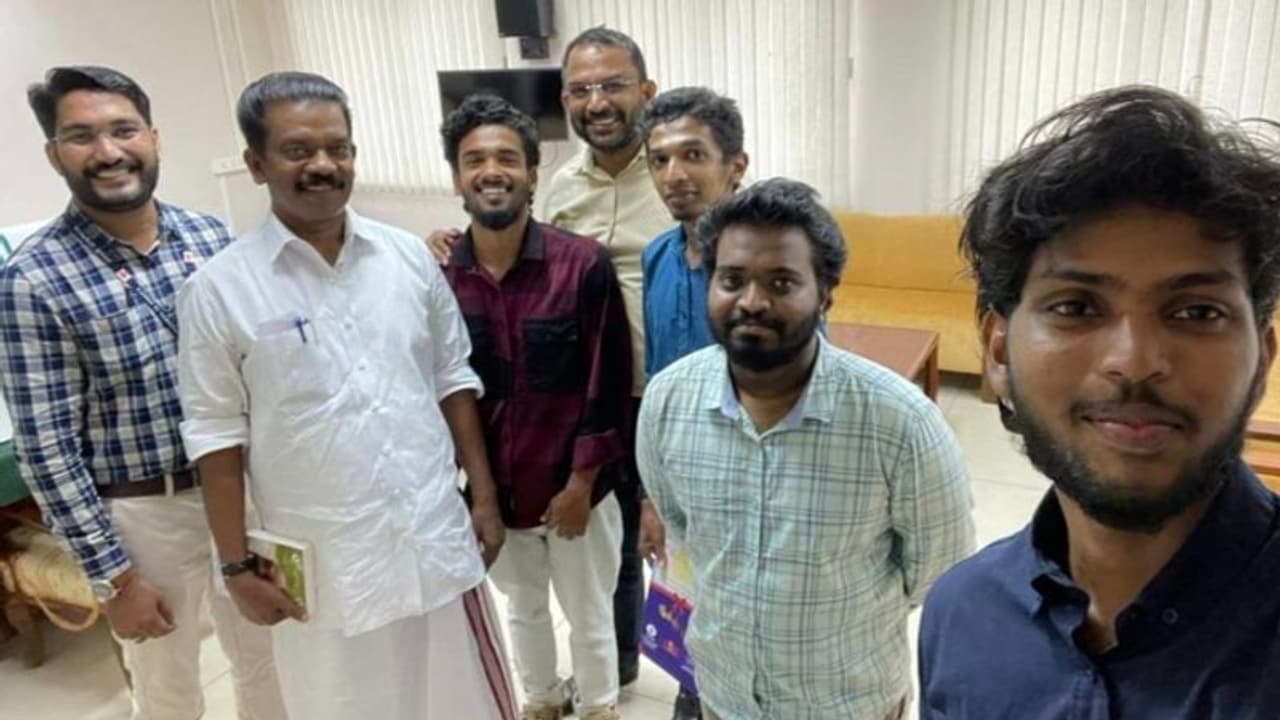 ഉന്നതി സ്കോളര്ഷിപ്പ്: അഞ്ച് വിദ്യാര്ഥികള് കൂടി വിദേശത്തേക്ക് ഉന്നതി സ്കോളര്ഷിപ്പ്: അഞ്ച് വിദ്യാര്ഥികള് കൂടി വിദേശത്തേക്ക്