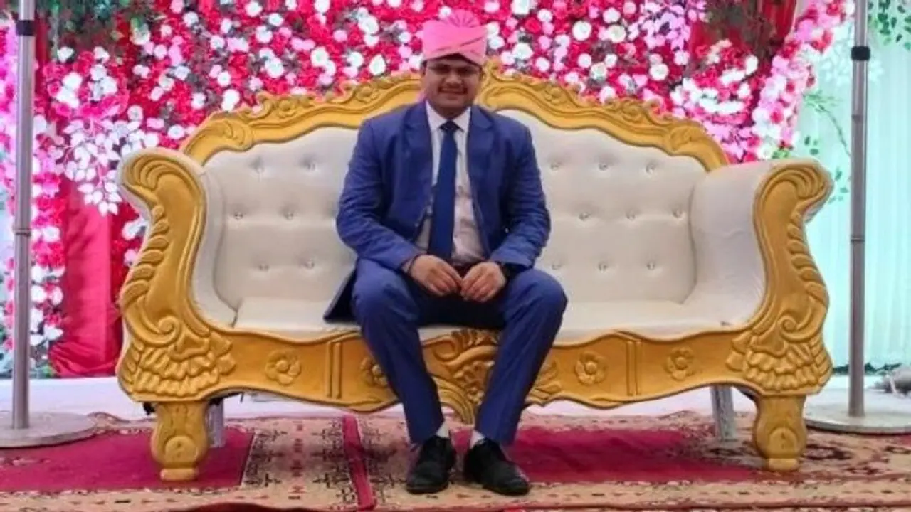 कॉन्स्टेबल से डिप्टी कलेक्टर कैसे बने दीपक सिंह? ड्यूटी करते हुए क्रैक किया UPPCS