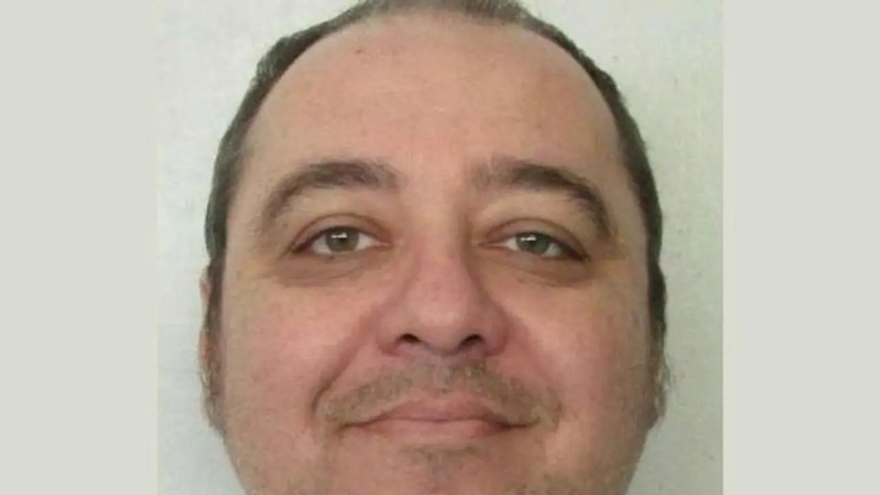 Execution using Nitrogen gas debuts in Alabama; Kenneth Smith first convict to die using controversial method Execution using Nitrogen gas debuts in Alabama; Kenneth Smith first convict to die using controversial method