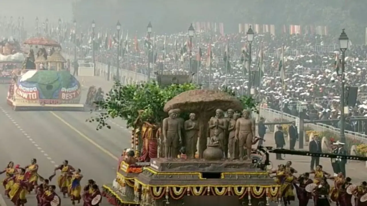 റിപ്പബ്ലിക് ദിന പരേഡ് : 15 സംസ്ഥാനങ്ങളുടെ ഫ്ലോട്ടുകള്ക്ക് അവതരണാനുമതി, കേരളം നിര്ദേശം സമര്പ്പിച്ചില്ല റിപ്പബ്ലിക് ദിന പരേഡ് : 15 സംസ്ഥാനങ്ങളുടെ ഫ്ലോട്ടുകള്ക്ക് അവതരണാനുമതി, കേരളം നിര്ദേശം സമര്പ്പിച്ചില്ല