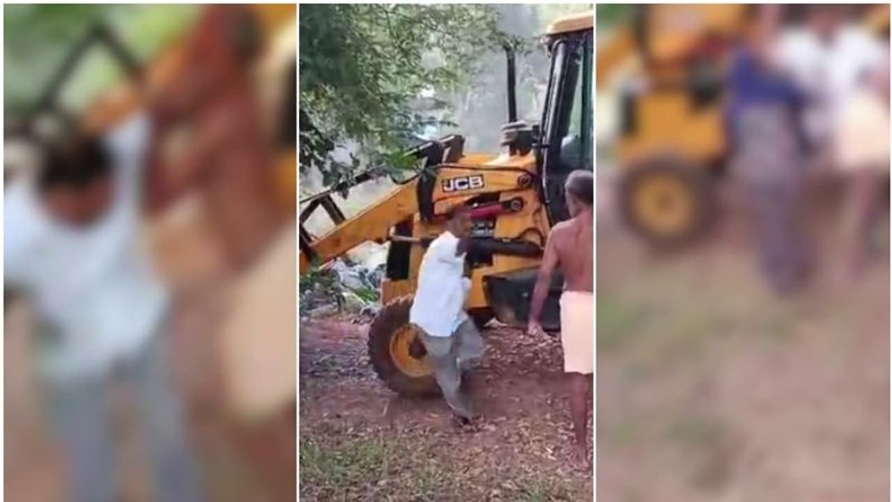 മലപ്പുറത്ത് വയോധികന് ക്രൂരമർദ്ദനം; കണ്ണിൽ മുളക് പൊടി വിതറി, ഓട്ടിസം ബാധിതനായ മകനും പരിക്ക്