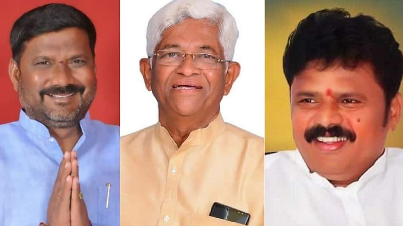 ರಾಯಚೂರು ಜಿಲ್ಲೆಯ ಮೂರು ಶಾಸಕರಿಗೆ ಒಲಿದು ಬಂದ ನಿಗಮ ಅಧ್ಯಕ್ಷ ಪಟ್ಟ: ಸಿದ್ದು ಬಂಪರ್ ಗಿಫ್ಟ್! ರಾಯಚೂರು ಜಿಲ್ಲೆಯ ಮೂರು ಶಾಸಕರಿಗೆ ಒಲಿದು ಬಂದ ನಿಗಮ ಅಧ್ಯಕ್ಷ ಪಟ್ಟ: ಸಿದ್ದು ಬಂಪರ್ ಗಿಫ್ಟ್!