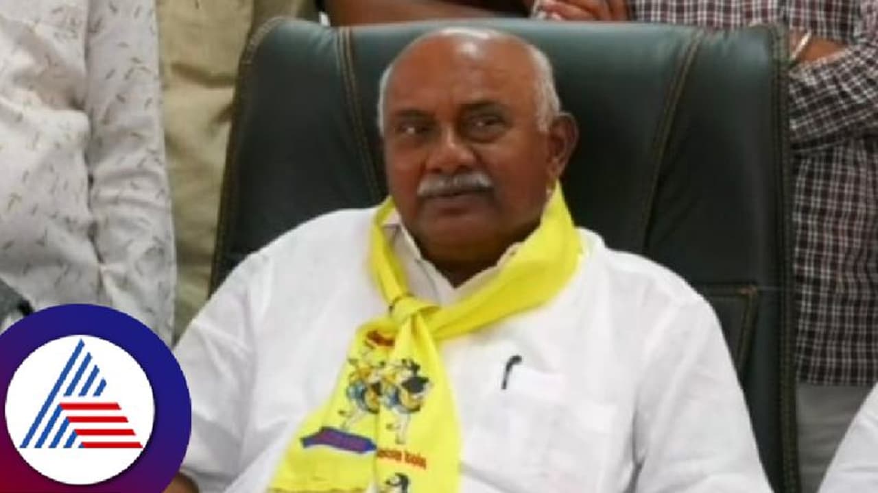 ಬಿಜೆಪಿ ಸಂಸದರ ಪರ ಶಾಮನೂರು ಬ್ಯಾಂಟಿಂಗ್; ಕಾಂಗ್ರೆಸ್ ಜೀವಂತ ಇದ್ರೆ ಮೊದಲು ಅವನನ್ನು ಪಾರ್ಟಿಯಿಂದ ಕಿತ್ತೊಗೆಯಿರಿ: ಎಚ್ ವಿಶ್ವನಾಥ ಬಿಜೆಪಿ ಸಂಸದರ ಪರ ಶಾಮನೂರು ಬ್ಯಾಂಟಿಂಗ್; ಕಾಂಗ್ರೆಸ್ ಜೀವಂತ ಇದ್ರೆ ಮೊದಲು ಅವನನ್ನು ಪಾರ್ಟಿಯಿಂದ ಕಿತ್ತೊಗೆಯಿರಿ: ಎಚ್ ವಿಶ್ವನಾಥ