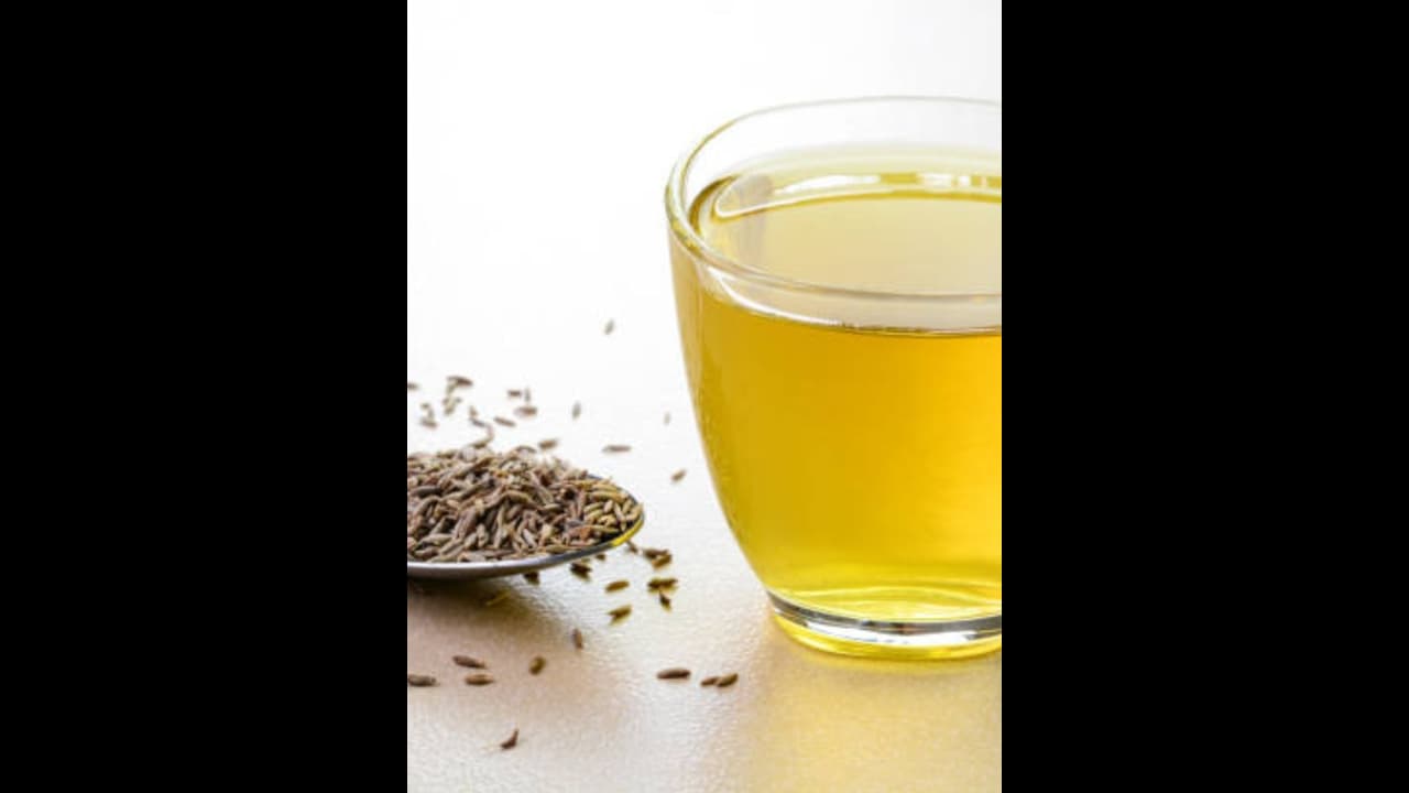 Health Tips : വെറും വയറ്റിൽ ചെറുചൂടുള്ള ജീരക വെള്ളം കുടിക്കുന്നത് പതിവാക്കൂ, കാരണം