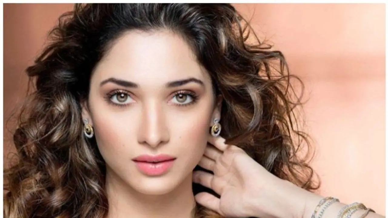 ಮುಂಬೈನ ಒಂದು ವಾಣಿಜ್ಯ ಕಟ್ಟದಿಂದ ನಟಿ ತಮನ್ನಾ ಪಡೆಯುತ್ತಿರುವ ತಿಂಗಳ ಬಾಡಿಗೆ ಎಷ್ಟು? ಮುಂಬೈನ ಒಂದು ವಾಣಿಜ್ಯ ಕಟ್ಟದಿಂದ ನಟಿ ತಮನ್ನಾ ಪಡೆಯುತ್ತಿರುವ ತಿಂಗಳ ಬಾಡಿಗೆ ಎಷ್ಟು?