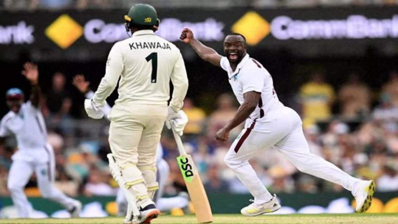 വിന്ഡീസിനെതിരെ അട്ടിമറി പേടിച്ച് ഓസ്ട്രേലിയ! രണ്ടാം ടെസ്റ്റ് ആവേശകരമായ അന്ത്യത്തിലേക്ക് വിന്ഡീസിനെതിരെ അട്ടിമറി പേടിച്ച് ഓസ്ട്രേലിയ! രണ്ടാം ടെസ്റ്റ് ആവേശകരമായ അന്ത്യത്തിലേക്ക്