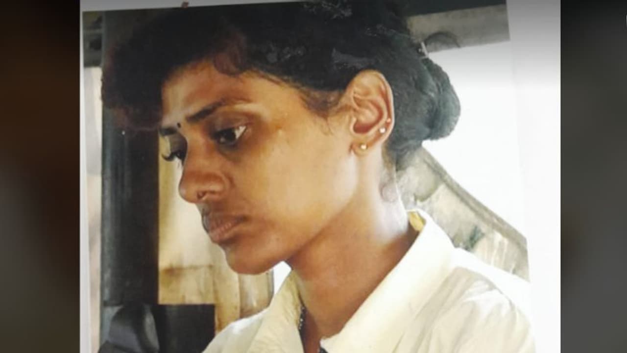 വിദ്യാർഥിനിക്ക് മദ്യം നൽകി പീഡനം; യുവതിക്ക് 13 വര്ഷം തടവും പിഴയും, വിധി ഏറെ കോളിളക്കമുണ്ടാക്കിയ കേസിൽ വിദ്യാർഥിനിക്ക് മദ്യം നൽകി പീഡനം; യുവതിക്ക് 13 വര്ഷം തടവും പിഴയും, വിധി ഏറെ കോളിളക്കമുണ്ടാക്കിയ കേസിൽ