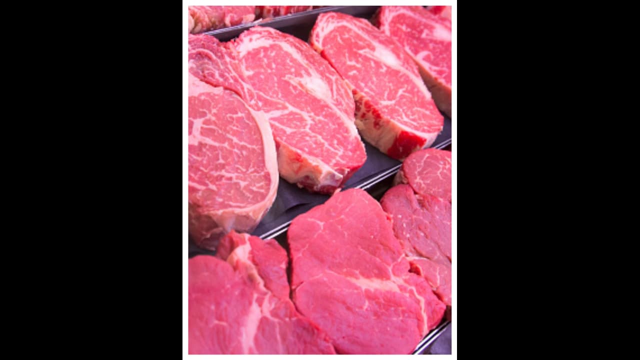 287 കിലോ അഴുകിയ മത്സ്യവും ഇറച്ചിയും പിടിച്ചെടുത്ത് നശിപ്പിച്ചു; കുവൈത്തിൽ പരിശോധന, നിരവധി നിയമലംഘനങ്ങള്‍ 