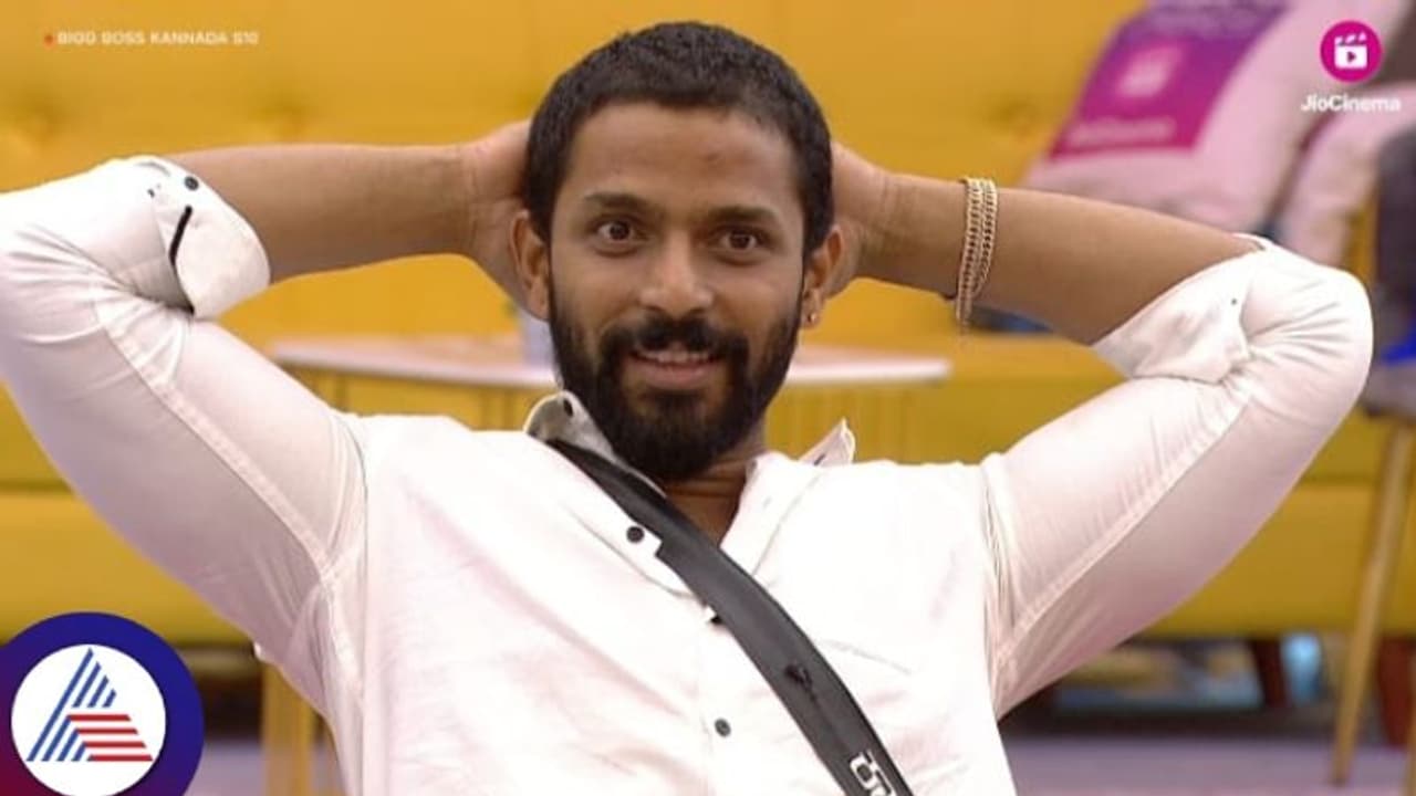 ಬಿಬಿK 10 ಕಪ್ ವಿನ್ನರ್ ಕಾರ್ತಿಕ್ ಮಹೇಶ್, ಮೈಸೂರಿನ ಮನೆಮನೆಯಲ್ಲಿ ಸಂಭ್ರಮ; ಅಸಲಿ ಕತೆಯೇನು?! ಬಿಬಿK 10 ಕಪ್ ವಿನ್ನರ್ ಕಾರ್ತಿಕ್ ಮಹೇಶ್, ಮೈಸೂರಿನ ಮನೆಮನೆಯಲ್ಲಿ ಸಂಭ್ರಮ; ಅಸಲಿ ಕತೆಯೇನು?!