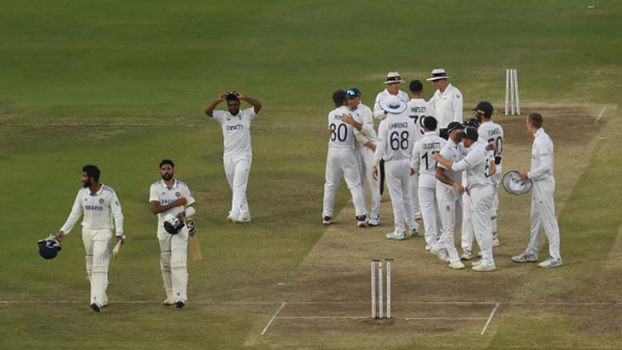 തോല്വി മറക്കാം! പക്ഷേ ഇതെങ്ങനെ സഹിക്കും? ഇംഗ്ലണ്ടിനെതിരെ രണ്ടാം ടെസ്റ്റിന് മുമ്പ് ഇന്ത്യക്ക് കനത്ത തിരിച്ചടി തോല്വി മറക്കാം! പക്ഷേ ഇതെങ്ങനെ സഹിക്കും? ഇംഗ്ലണ്ടിനെതിരെ രണ്ടാം ടെസ്റ്റിന് മുമ്പ് ഇന്ത്യക്ക് കനത്ത തിരിച്ചടി